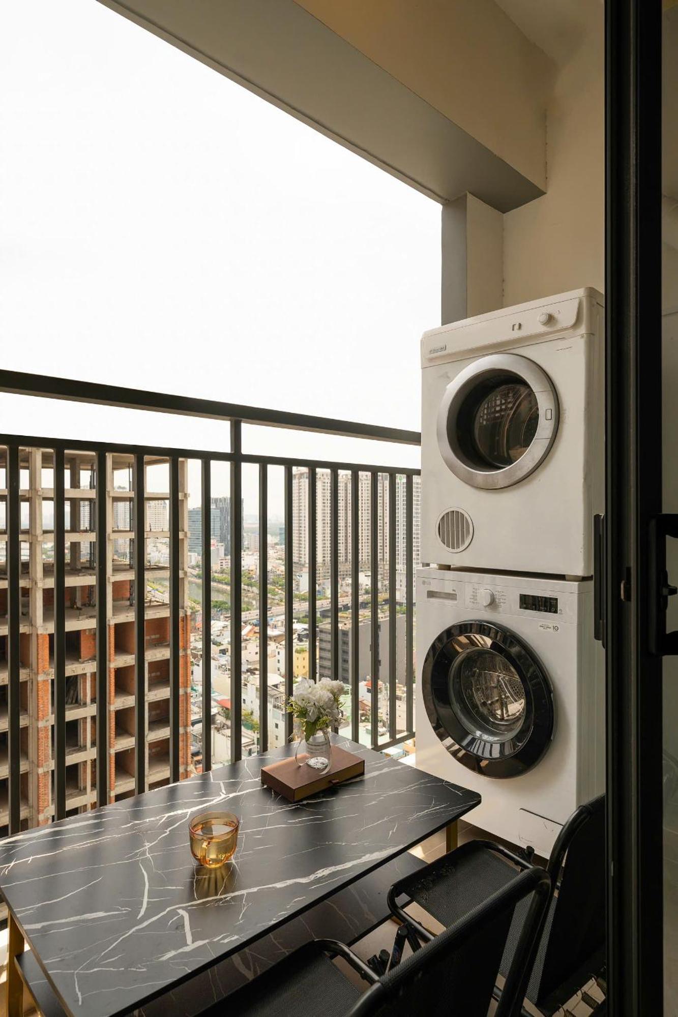 Otis Soho Saigon Balcony Apartment โฮจิมินห์ซิตี้ ภายนอก รูปภาพ